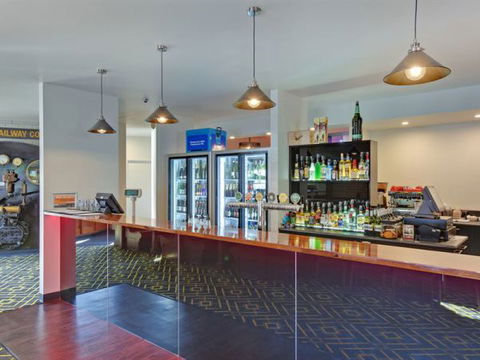 TownHouse Hotel Burnie - Accommodation Australia 5