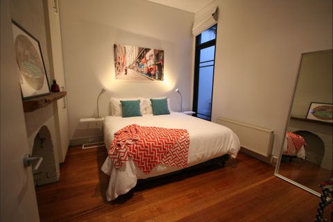 Two Five Zero / Richmond - Local Tourism 5
