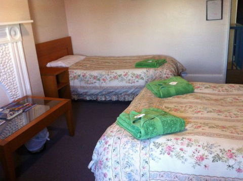 Victoria Hotel - Accommodation Australia 3