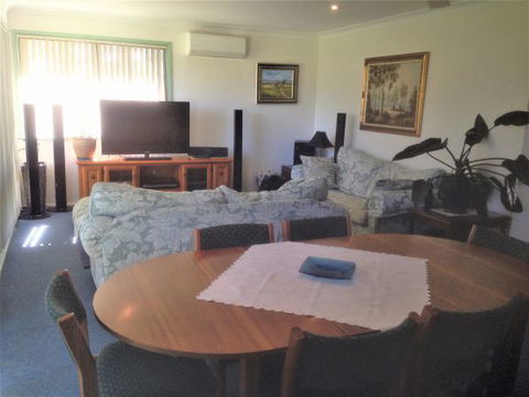 Waratah Cottage - Accommodation Australia 2