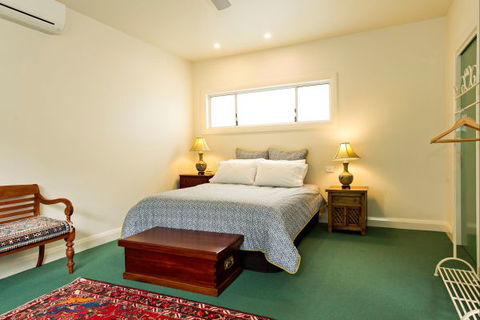 Young Garden Retreat - Accommodation Australia 1