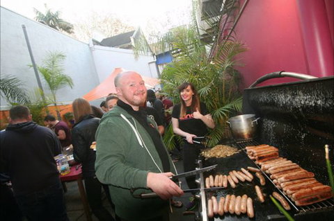 Zing! Backpackers Hostel - Accommodation Australia 6