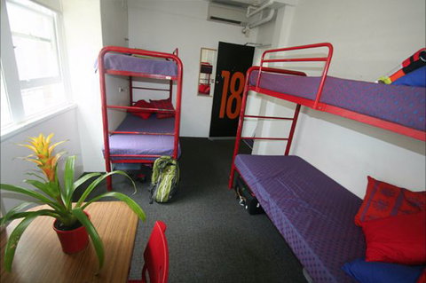 Zing! Backpackers Hostel - Accommodation Australia 9