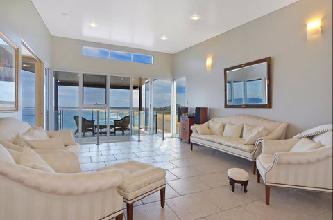Albatross - Accommodation Australia 2