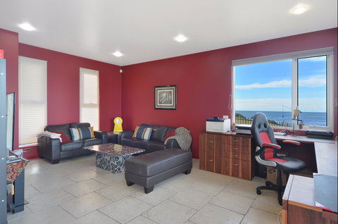 Albatross - Accommodation Australia 6