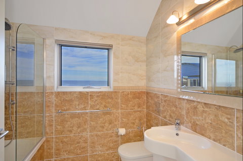 Albatross - Accommodation Australia 7
