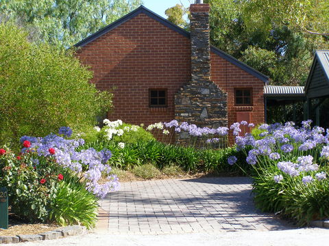Anchor Cottage - Local Tourism 0