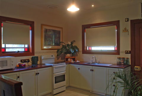 Anchor Cottage - Local Tourism 3