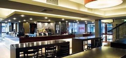 Astor Hotel And Astor Suites - Bed n Breakfasts 3