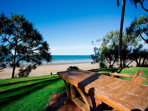 Beachfront Zilzie Holiday Home And Cottage - Accommodation Australia 1