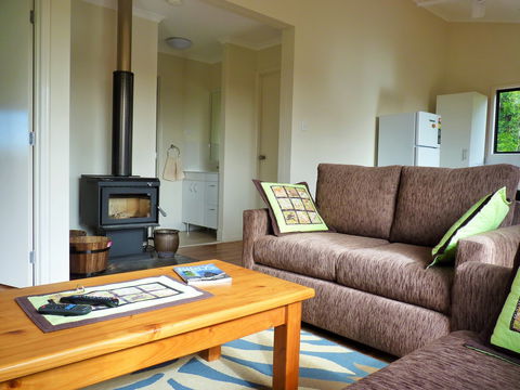 Bellthorpe Stays - Nature's Retreat - Local Tourism 3