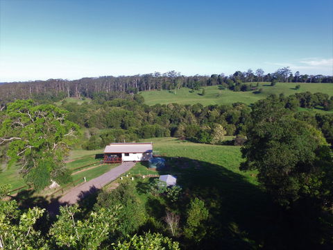 Bellthorpe Stays - Nature's Retreat - Local Tourism 6