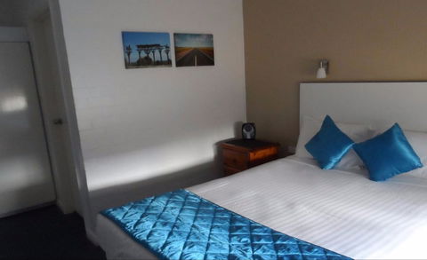 Bidgee Motor Inn - Local Tourism 0