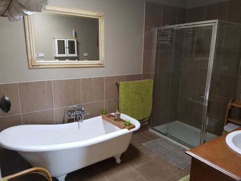 Calbung Stays Ballarat - Accommodation Australia 7