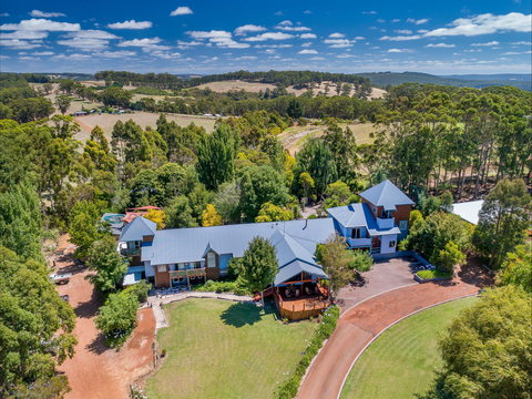 Chimes Spa Retreat - Local Tourism 0