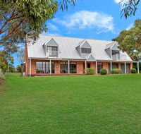 Cooks Retreat Warrnambool - Local Tourism