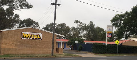 Coonamble Motel - Local Tourism 7