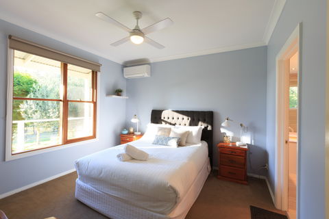 Country House Retreat - Local Tourism 2
