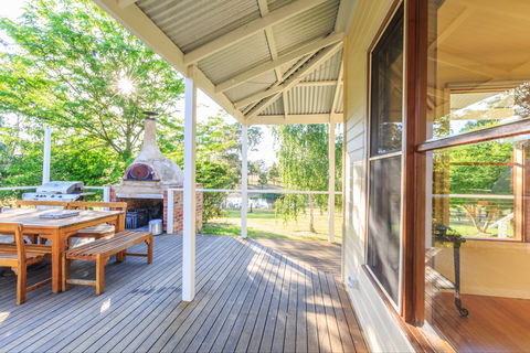 Country House Retreat - Local Tourism 9