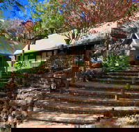 Emerald Star Cottages - Australia Shopping