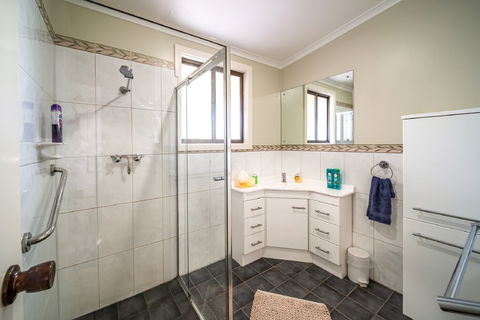 Flinders Ranges Bed And Breakfast - Local Tourism 1