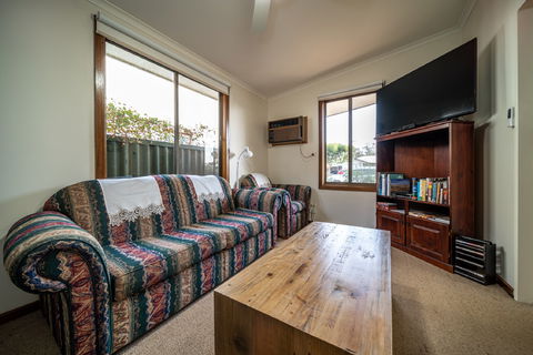 Flinders Ranges Bed And Breakfast - Local Tourism 7