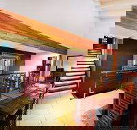 Mcauleys Beach House - Accommodation Australia