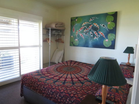 Lakes Waterfront Motel - Accommodation Australia 9