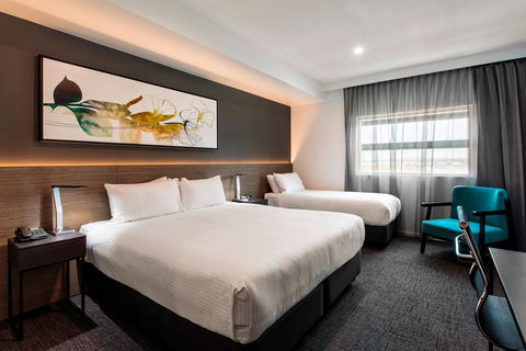 Mercure Sunshine Coast Kawana Waters - Accommodation Australia 4