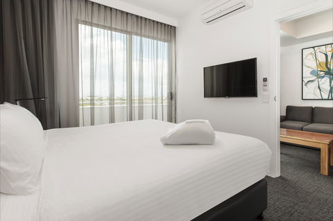 Mercure Sunshine Coast Kawana Waters - Accommodation Australia 5