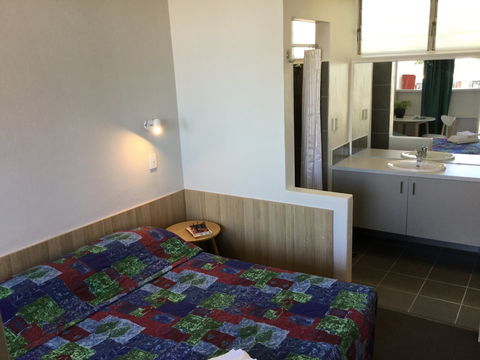 Northside Hotel - Accommodation Australia 6