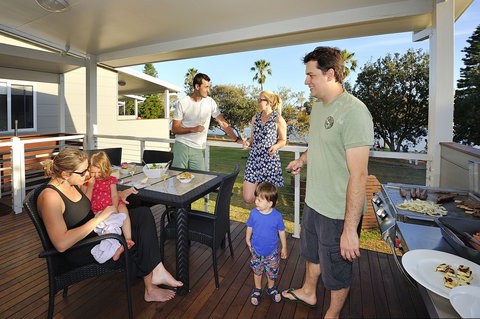NRMA Sydney Lakeside Holiday Park - Bed n Breakfasts 2