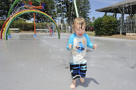 NRMA Sydney Lakeside Holiday Park - Bed n Breakfasts 3