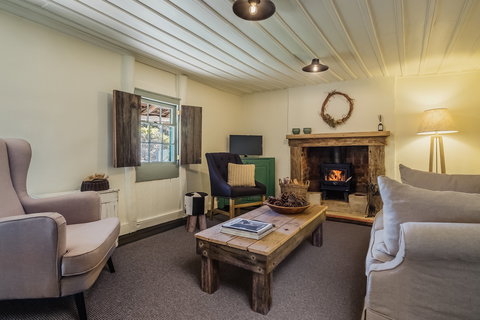 Oldbury Cottage Berrima - Bed n Breakfasts 2