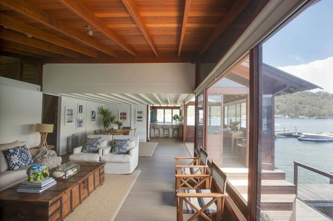 Scotland Island Retreat - Australia Shopping 2