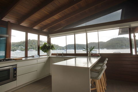 Scotland Island Retreat - Australia Shopping 4