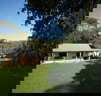 Southern Ocean Retreats - Goondooloo Cottage - Local Tourism