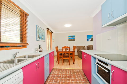 Tea Tree Cottage - Local Tourism 6