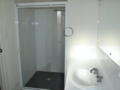 The Dwicke - Accommodation Australia 4