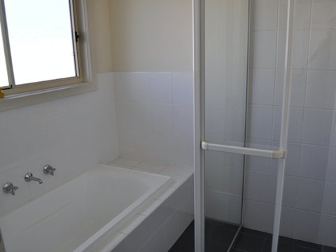 The Dwicke - Accommodation Australia 8