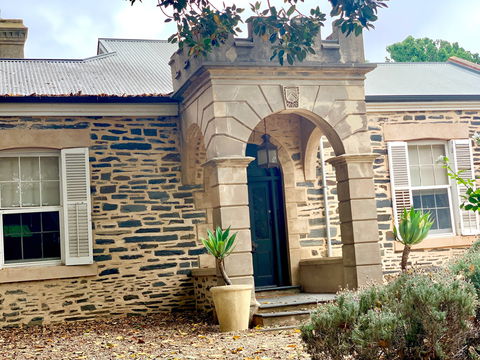 Waverley Estate - Accommodation Australia 2