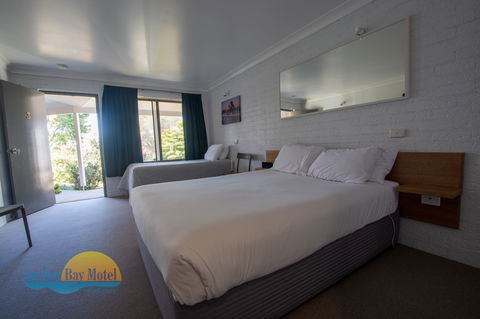 Anchor Bay Motel - Local Tourism 2