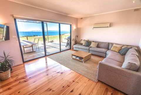 Antechamber Bay Retreats - Australia Shopping 2