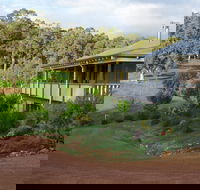 Blue House Bed and Breakfast - Accommodation Australia