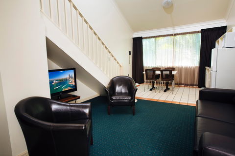 City Oasis Inn - Accommodation Australia 5