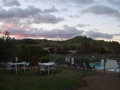 Garden Motor Inn (Golden Chain) - Local Tourism 8