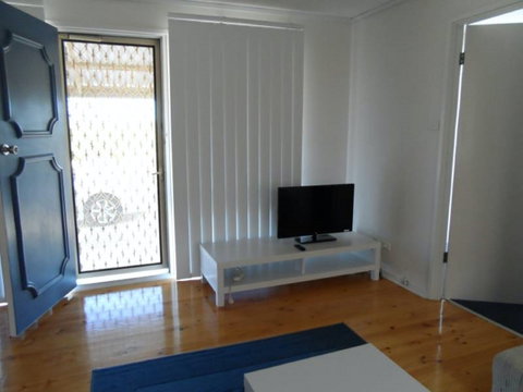 Hardwicke Beach House - Accommodation Australia 3