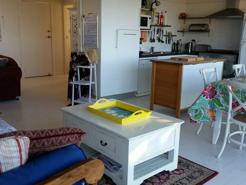 Headlands Beach House - Accommodation Australia 6