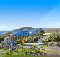 Highview - Panormaic Views Across Encounter Bay - Local Tourism