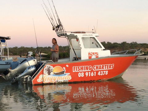 Honeymoon Bay - Australia Shopping 1